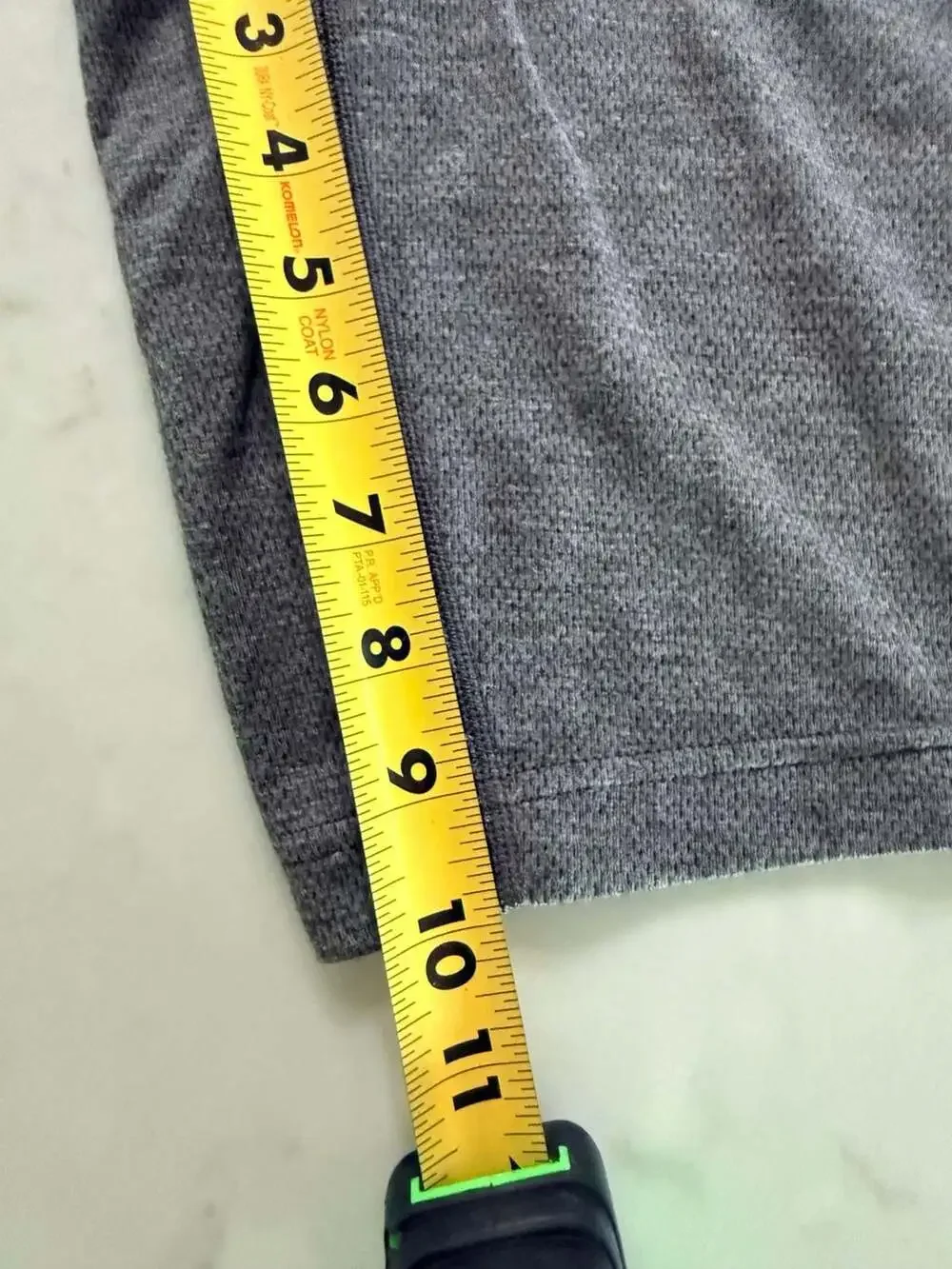 Lululemon Men's T.H.E. Linerless Athletic Shorts M Grey 0738